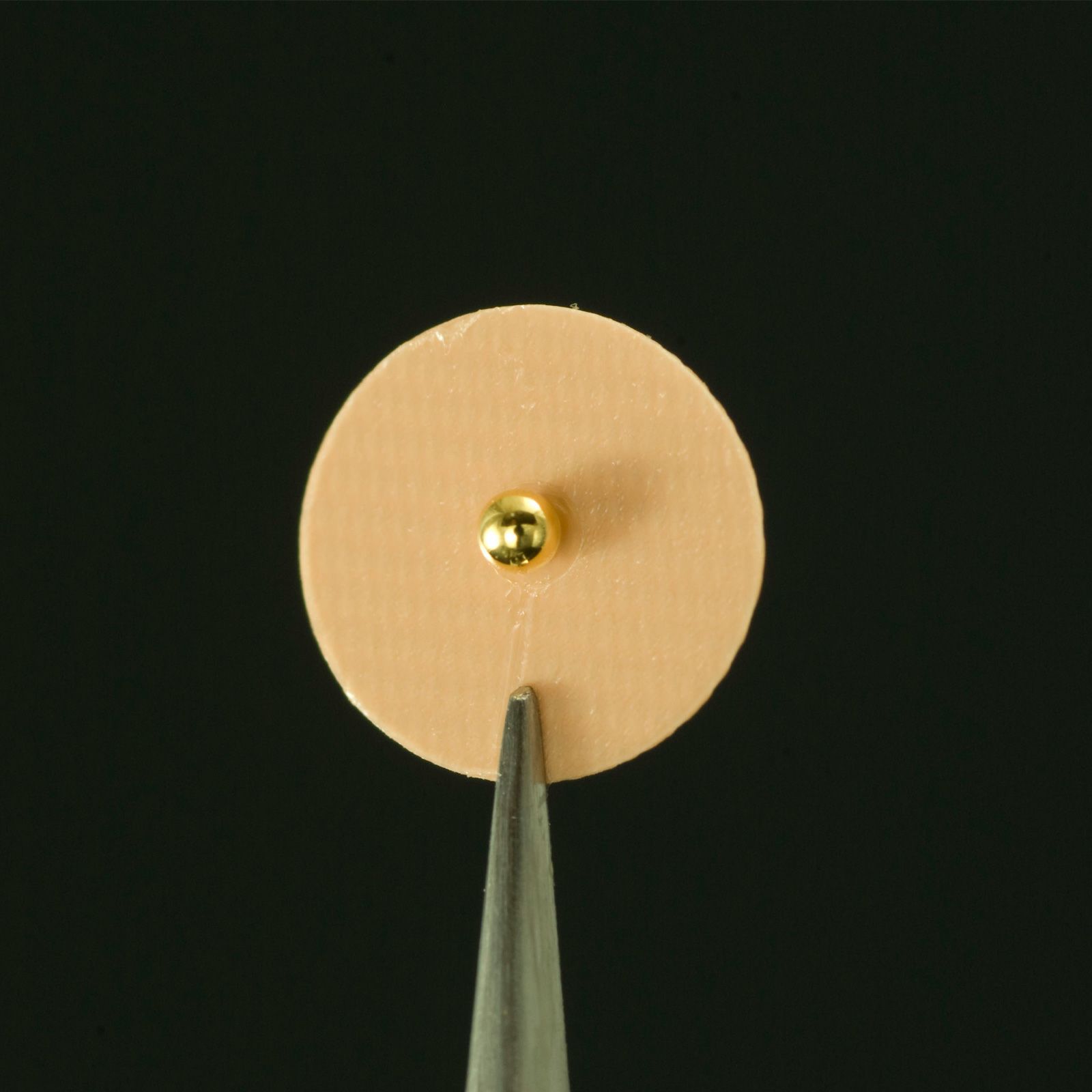 3000粒   マグレインN（肌色）金色粒