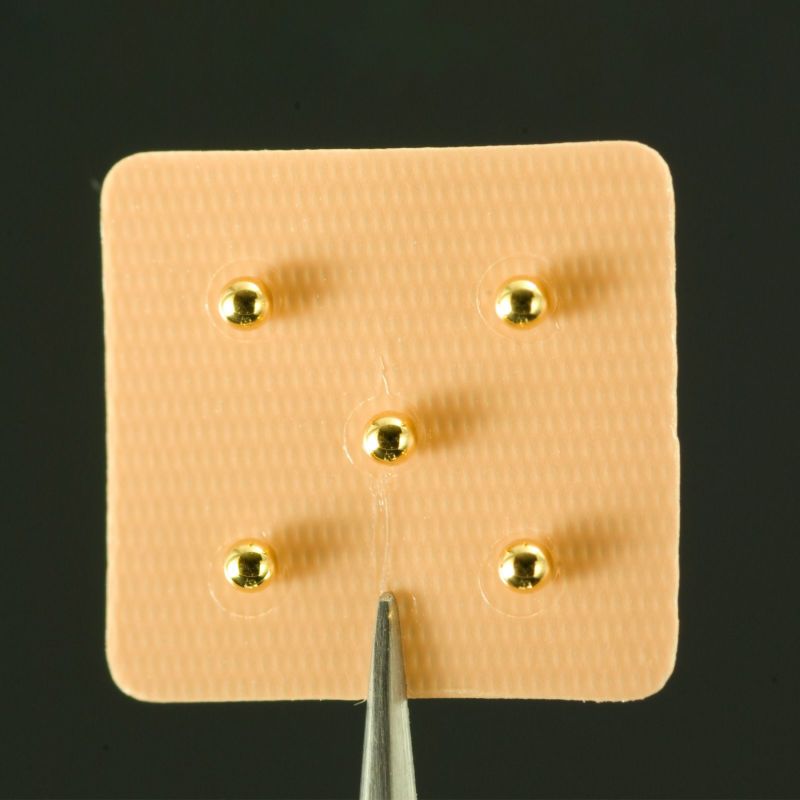 750枚   マグレインファイブ　金色粒（肌色）